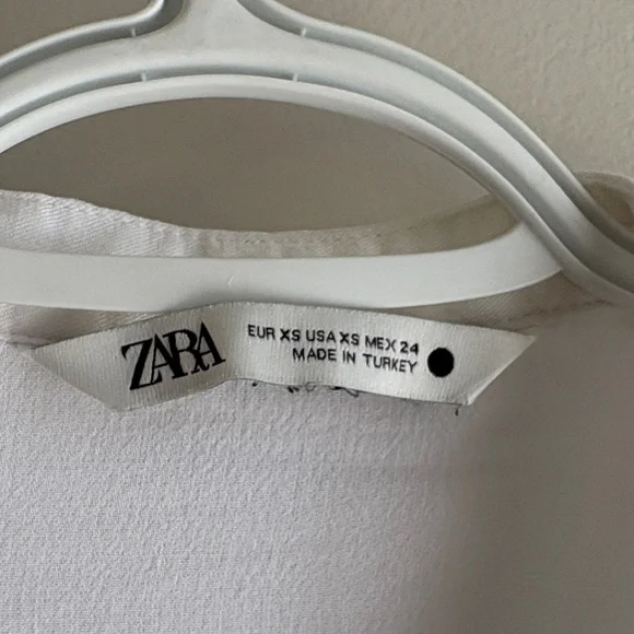 Zara Long Sleeve Top - Picture 2 of 4